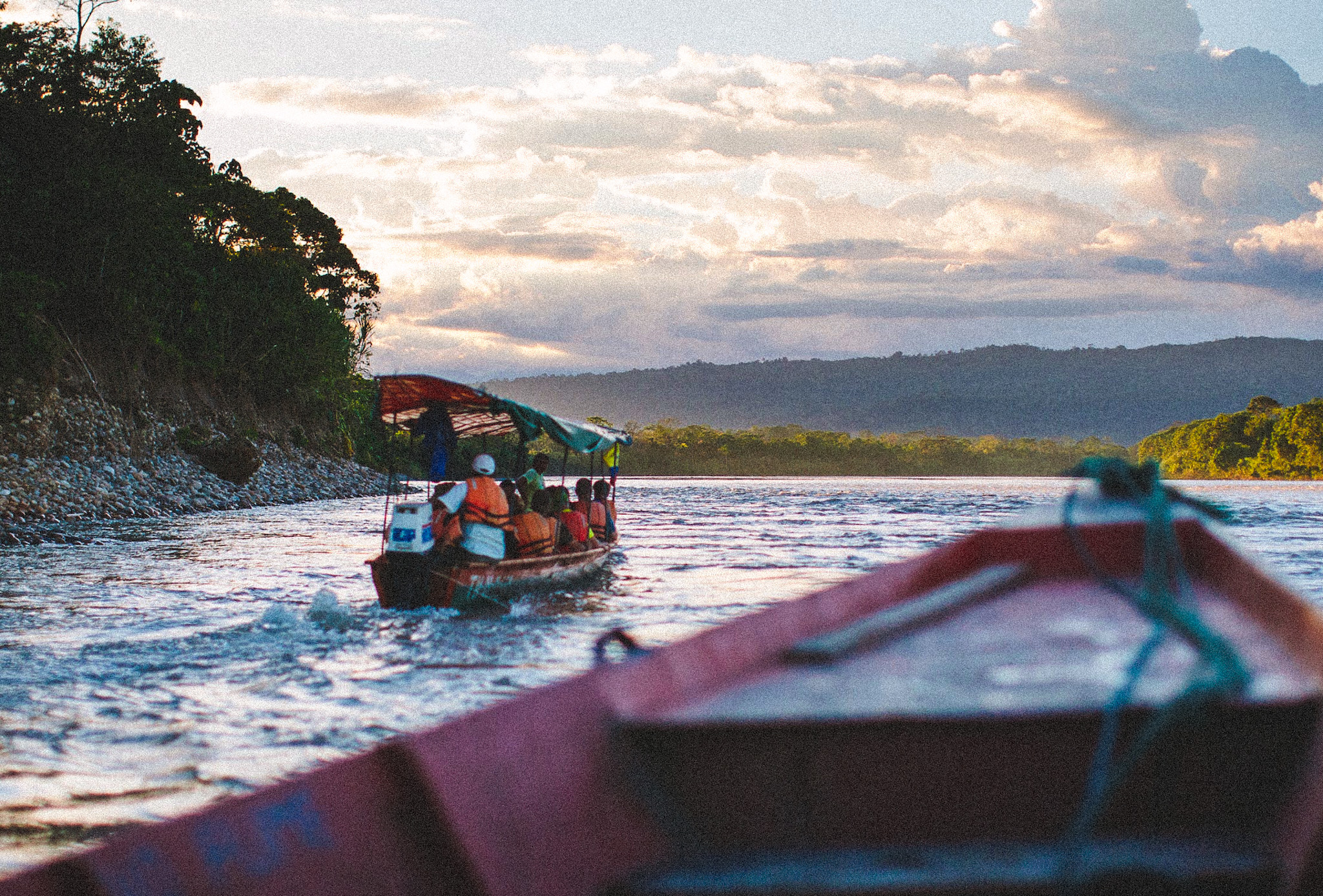 Bateau sur le fleuve Amazone